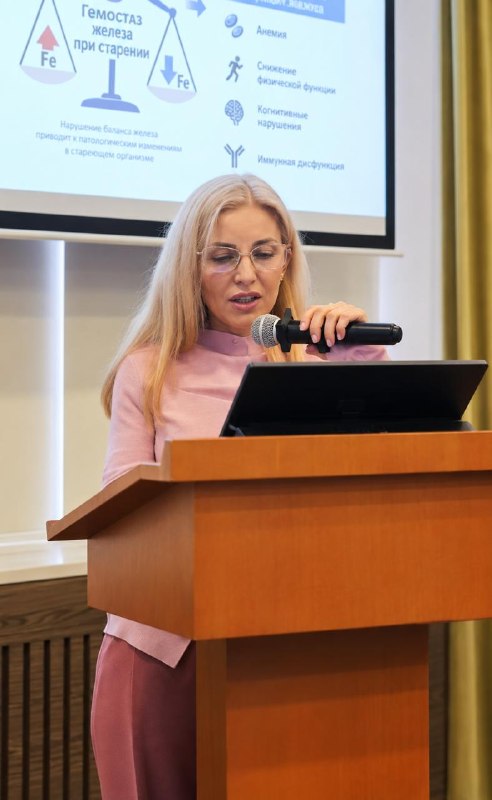 Спасибо вам за такой активный отклик! Чаще всего в комментариях писали о третьей лекции. Так что это...